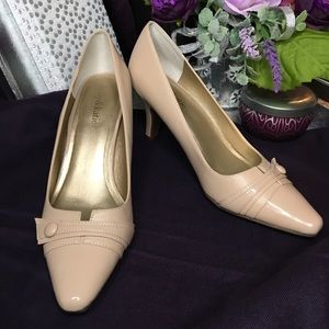 Kelly & Katie Classy Nude 3” Pumps